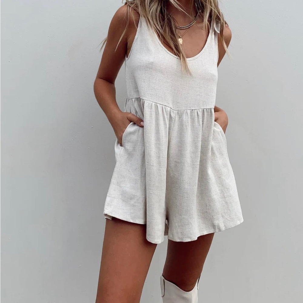 Princess Polly Romper (XS)